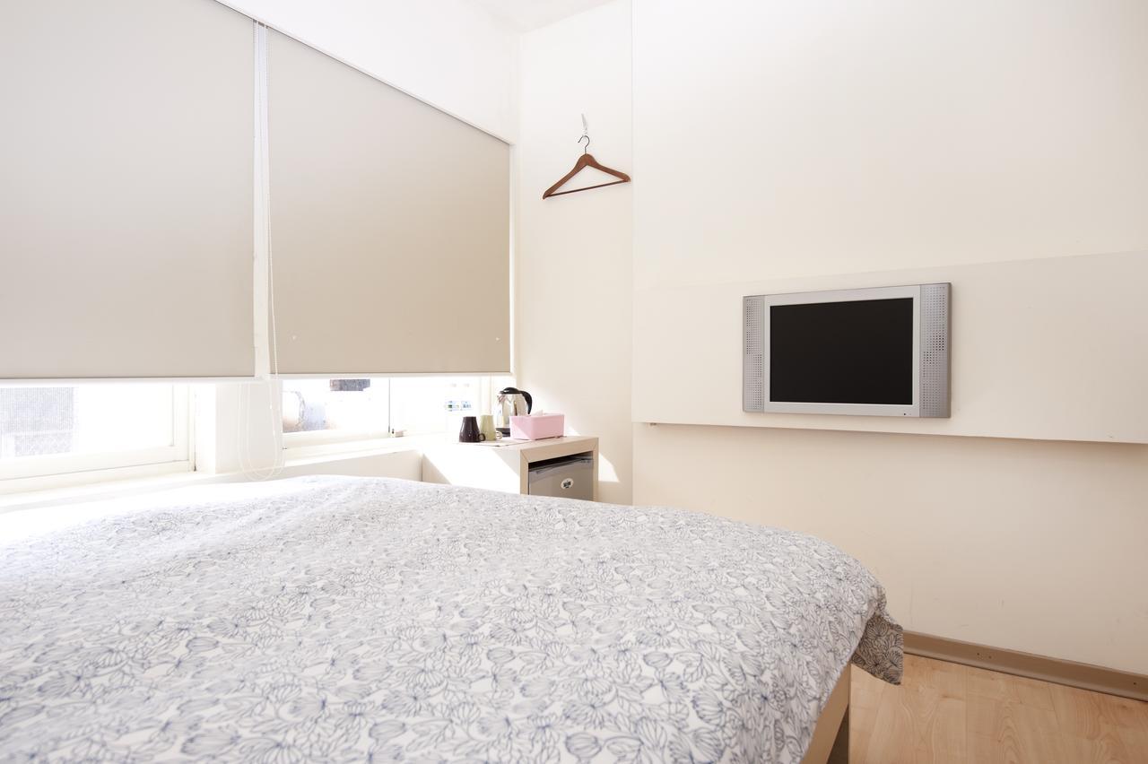จงซาน 19 Aparthotel ไทเป ภายนอก รูปภาพ